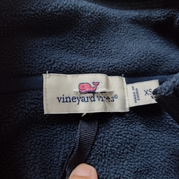 Vineyard Vines fleece - Picture 2 of 2